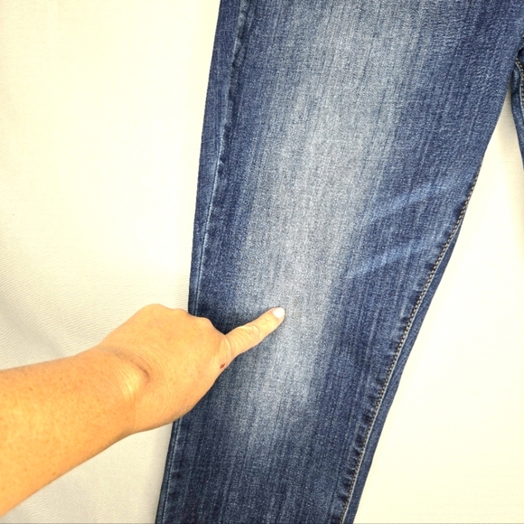 Levis Denizen High Rise Ankle Jean. Size 10/30 - Picture 13 of 13